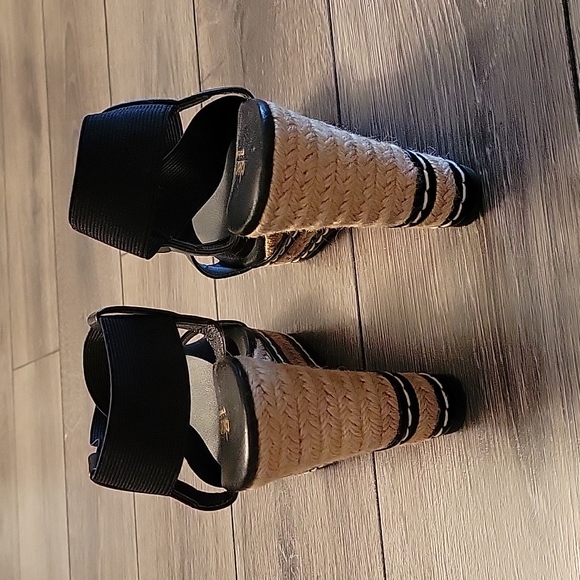 Charles by Charles David wedge sandal. Size 7. Black and Nuetral colors. - Picture 4 of 6